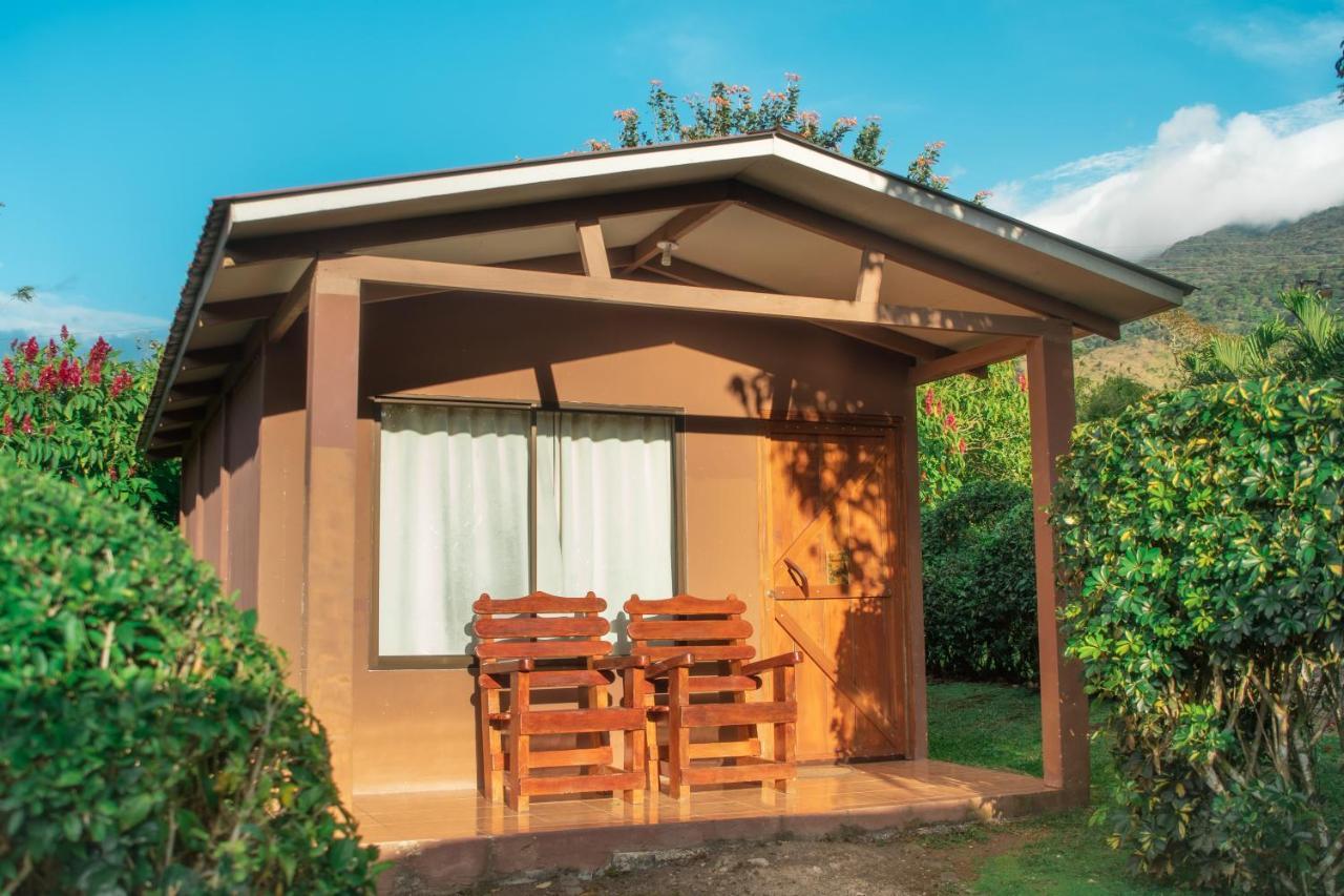 Slow Travel Lodge Upala Exterior photo